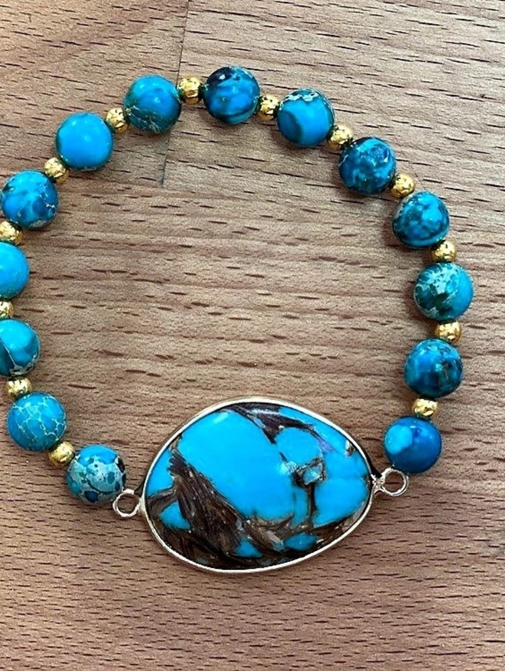 Turquoise Pendant Beaded Bracelet